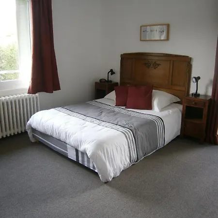 Les Sources Bed & Breakfast 3*