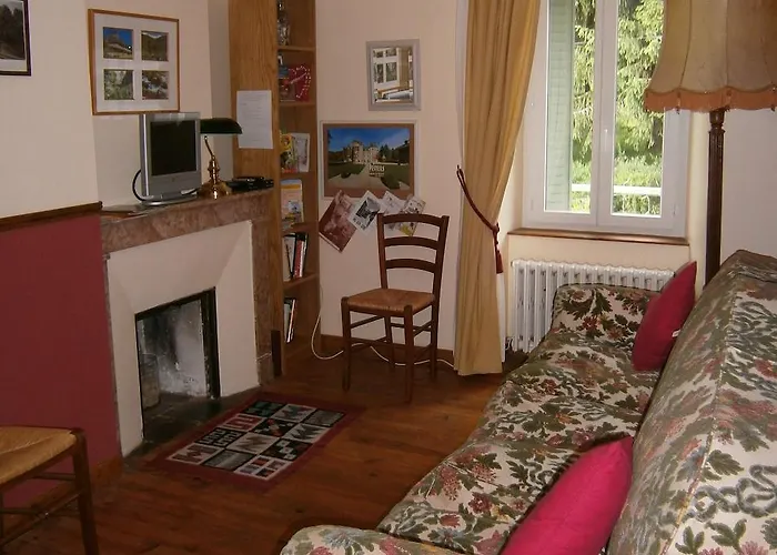 Alojamento de Acomodação e Pequeno-almoço Les Sources 3*