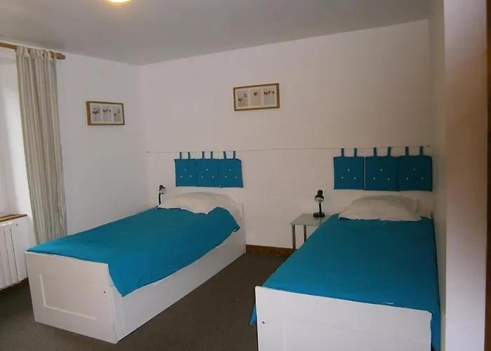 Alojamento de Acomodação e Pequeno-almoço Les Sources 3*